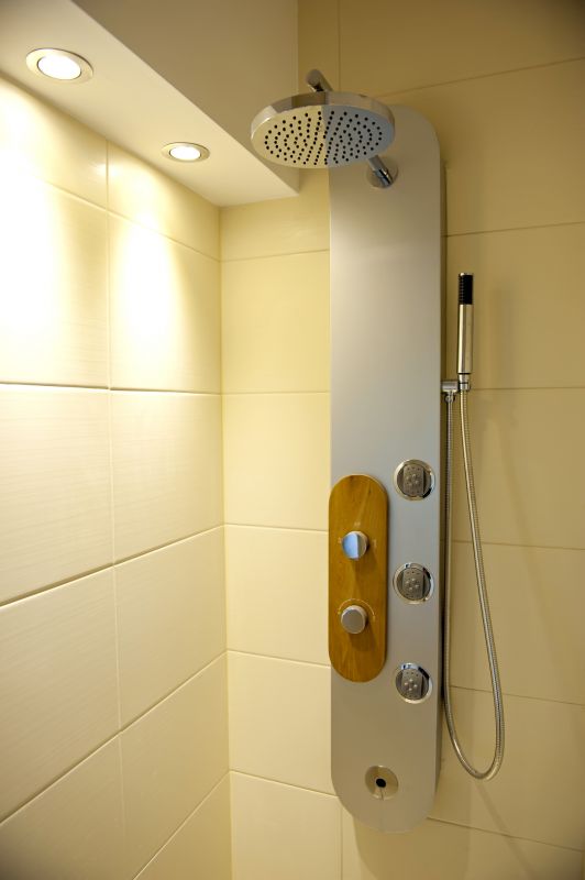 Shower with Large Rain Showerhead